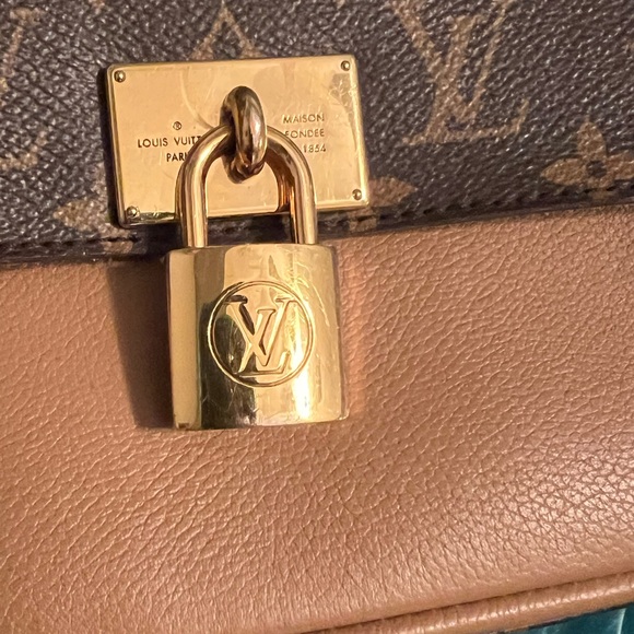Louis Vuitton Marignan Gently used - Picture 7 of 15